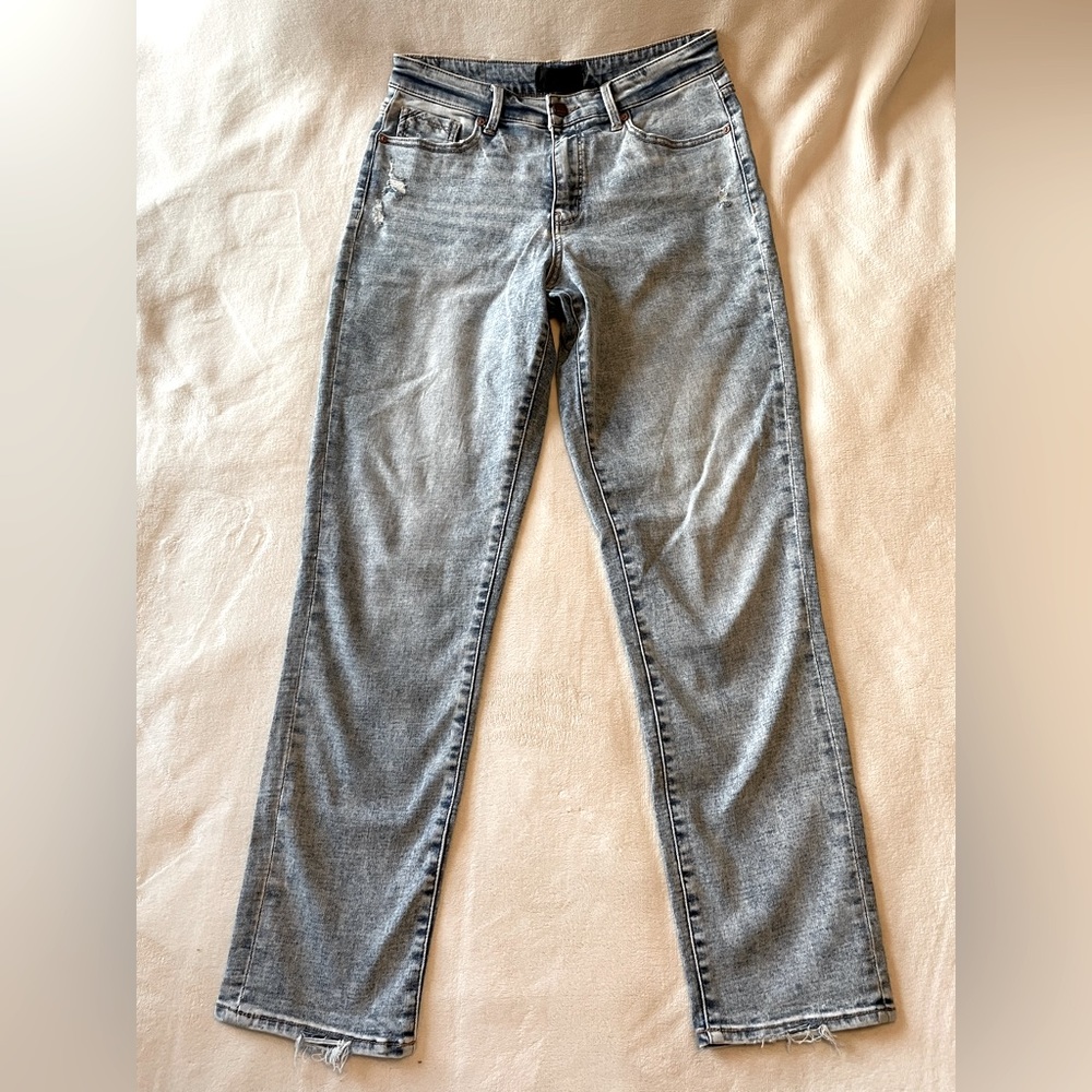 Buckle Black Acid-Washed Mom Jean